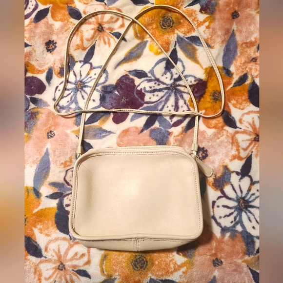 Cream Leather Crossbody - Picture 2 of 11